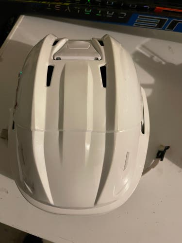 Used Medium Bauer Pro Stock Re-Akt Helmet