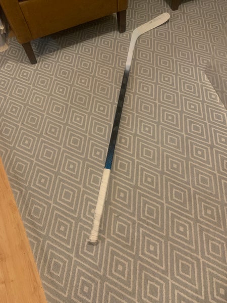 Junior Right Handed P88 Nexus Geo Hockey Stick