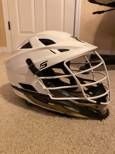Player's Cascade S Helmet