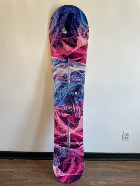 Used Burton FEELGOOD FLYING V 144cm All Mountain Snowboard