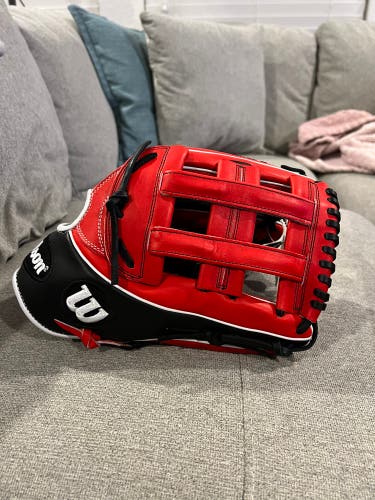 Wilson Glove of The Month GOTM August 2016 Mookie Betts