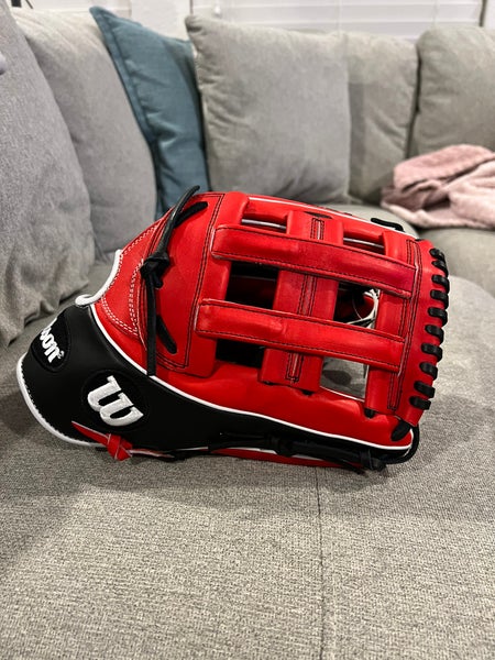 Wilson Glove of The Month GOTM August 2016 Mookie Betts