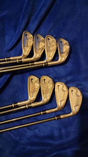 Used Men's Nike NDS Right Handed Iron Set Regular Flex 8 Pieces Graphite Shaft