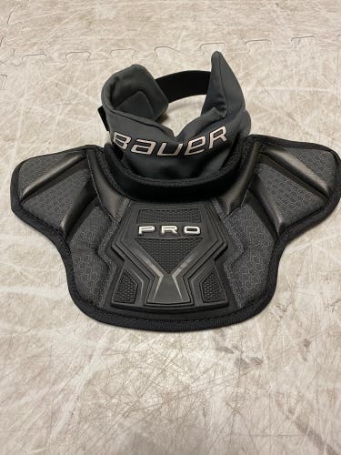 New Bauer Bauer Jr. Goalie Neck Protector