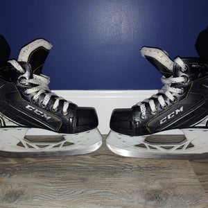 Youth size 12Y Used CCM Tacks Hockey Skates ***NOW WITH LACES :)