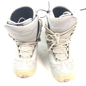 Used Kemper Boots Junior 03 Snowboard Girls Boots