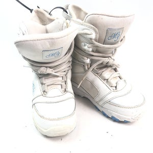 Used M3 M3 Girls Junior 04 Snowboard Girls Boots