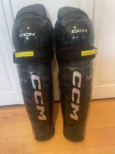CCM Tacks AS-V Shin Pads 17"