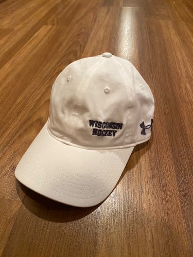 New Wisconsin Hockey Team Issued Under Armour “Free Fit” Training Hat