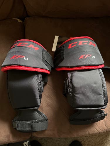 New CCM Goalie Knee/Thigh Guards