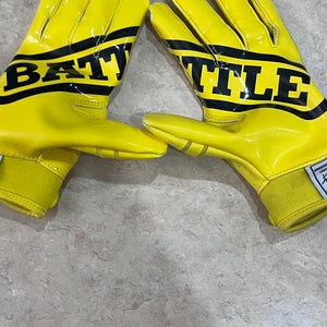 Youth Battle football gloves