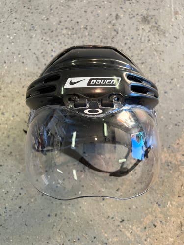 Used Medium Nike Bauer 5500 Helmet