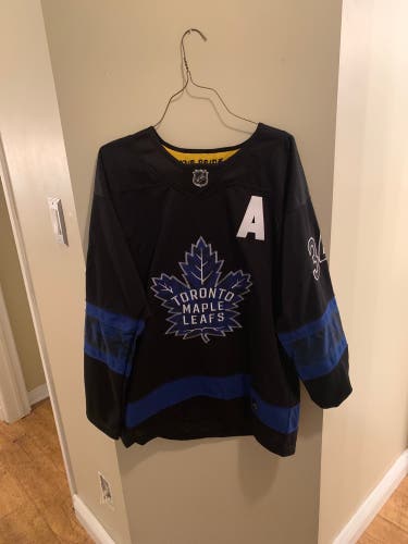 Large Maple LeafsxDrew Auston Matthews Jersey