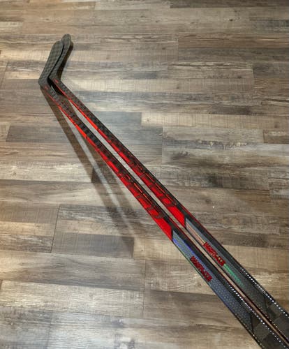 (3-pack) New RH Pro Stock CCM Jetspeed FT4 Pro P28 90 Flex