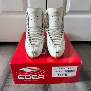 EDEA OVERTURE Size 225-ivory Figure Skates