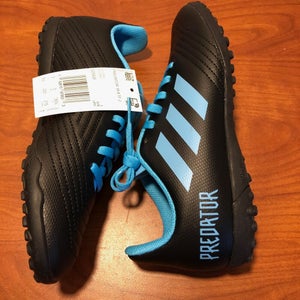 adidas Turf Sneakers Boys 3.5 Athletic Shoes Indoor Soccer Predator Black Blue