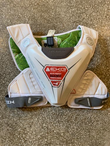 Used Large Maverik M5 EKG Speed Shoulder Pads