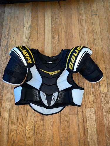 Senior Large Bauer  Supreme 150 Shoulder Pads