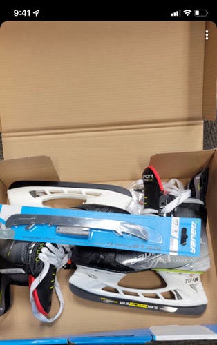 New Bauer Size 8.5 Vapor Hyperlite Hockey Skates