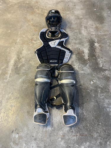 Used Easton M10 Series Catcher's Set
