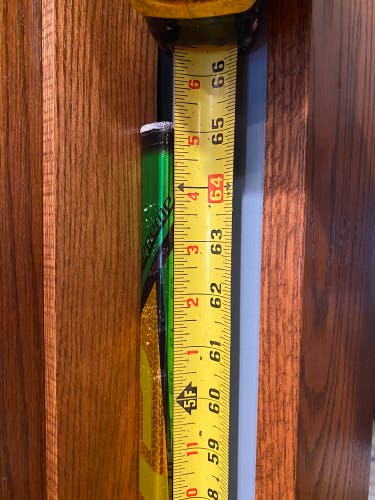 Senior Right Handed P92  Supreme UltraSonic Hockey Stick