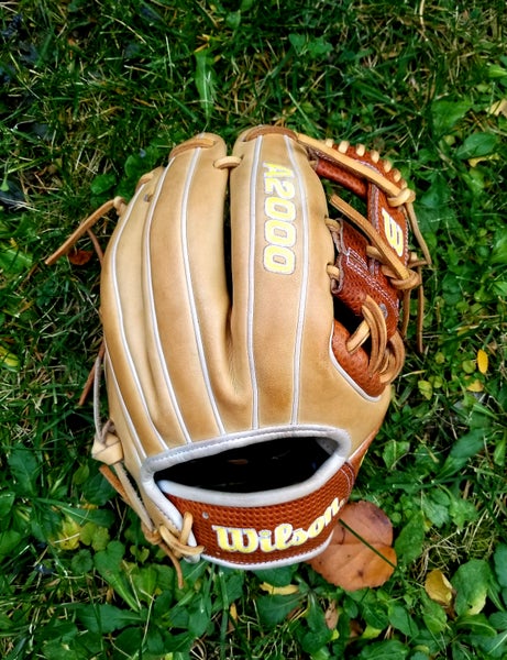 Wilson A2000 1786 SC86 Spin Control Baseball Infielder's Glove 11.5"