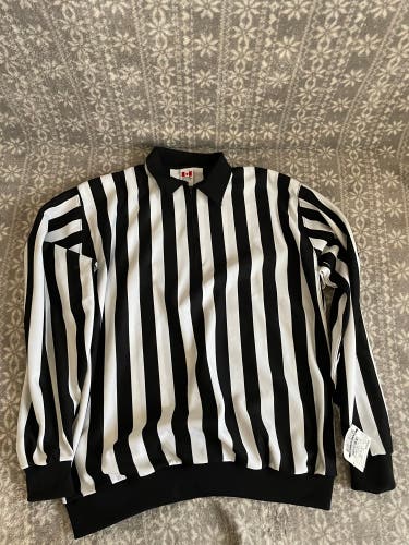 New CCM Referee Sweater Size 50 (XXL)