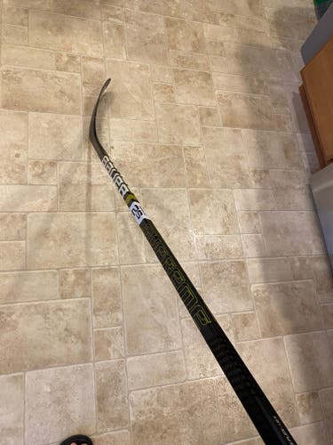 New Intermediate Bauer Left Hand Supreme 2S Pro Hockey Stick P28