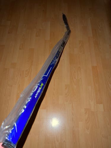 Brand New Vapor Hyperlite Stick