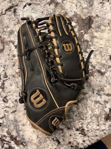 Outfield 12.75" A2000 Baseball Glove