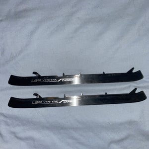 Used  sized 6 LS5G Carbon Goalie Steel