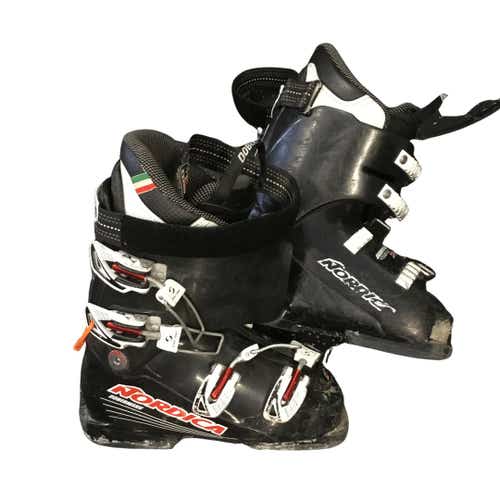 Used Nordica Dobermann Team 70 225 Mp - J04.5 - W5.5 Boys Downhill Ski Boots