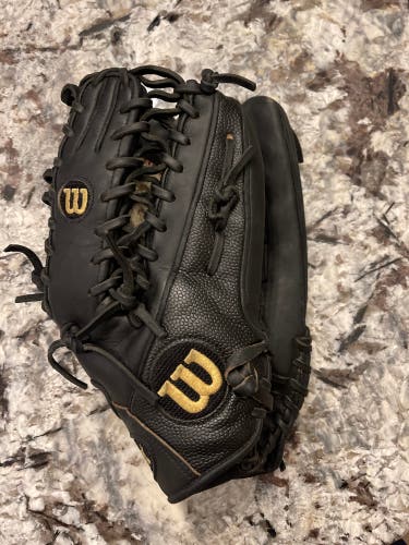 Outfield 12.75" A2000 Baseball Glove