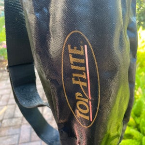 Sunday golf bag by Top flite With shoulder strap