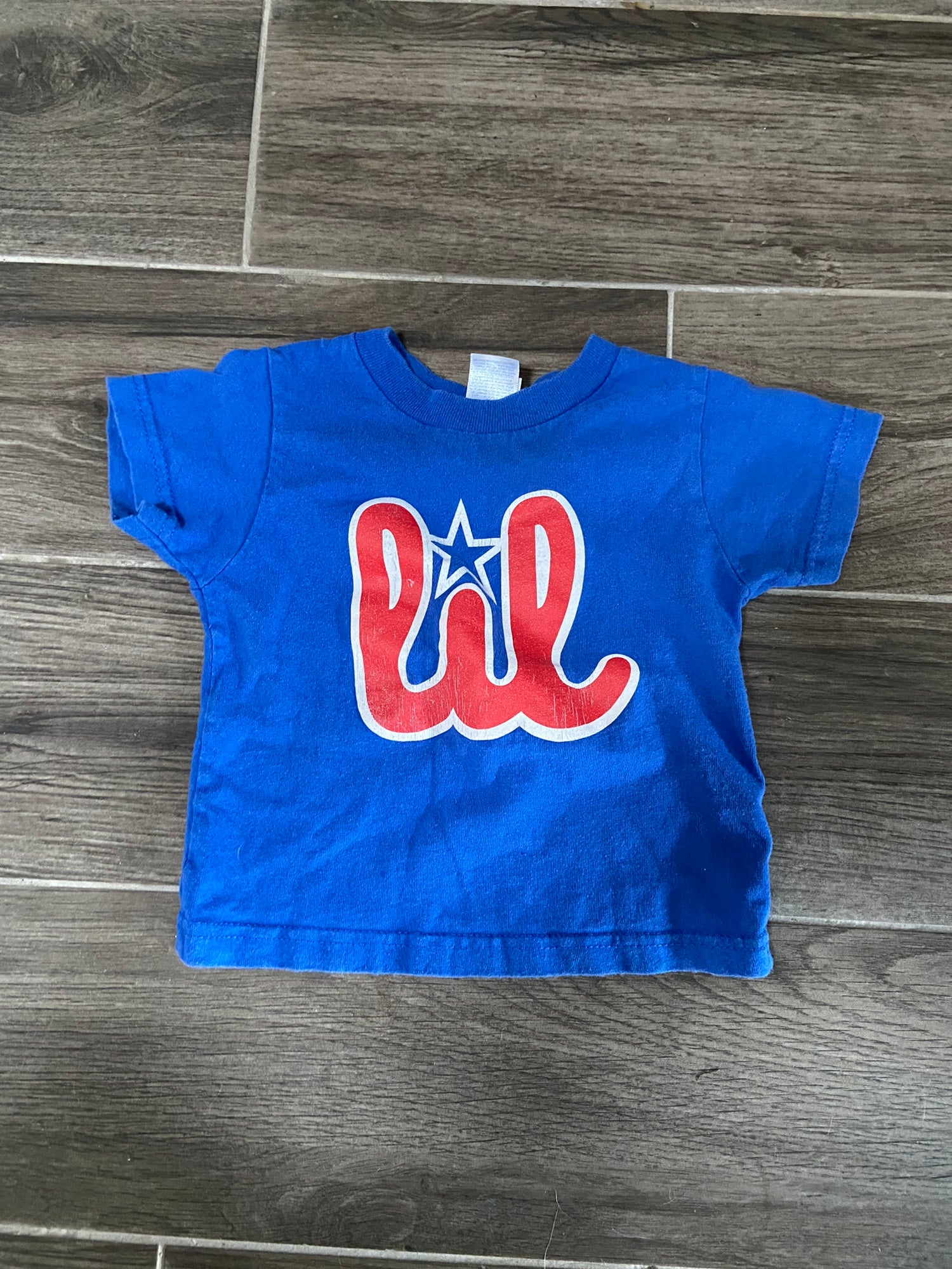 Philadelphia Phillies “Lil” T-Shirt Size 2T