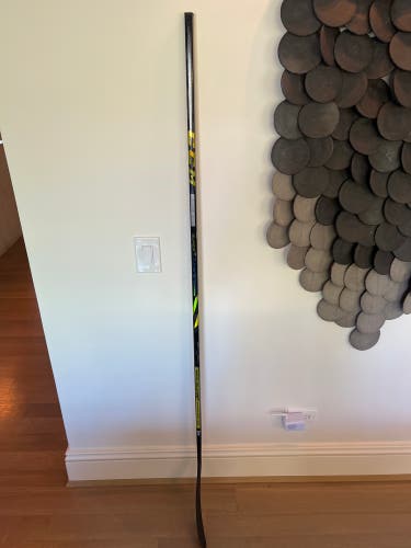 Senior Right Handed P29 Super Tacks AS4 Pro Hockey Stick