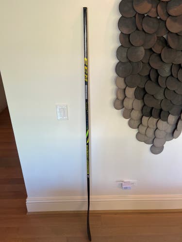 Senior Right Handed P29 Super Tacks AS4 Pro Hockey Stick