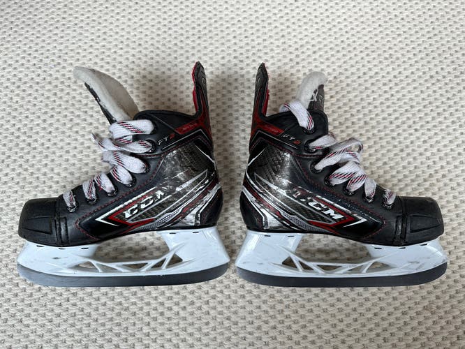 Youth Used CCM JetSpeed FT2 Hockey Skates Regular Width Size 12