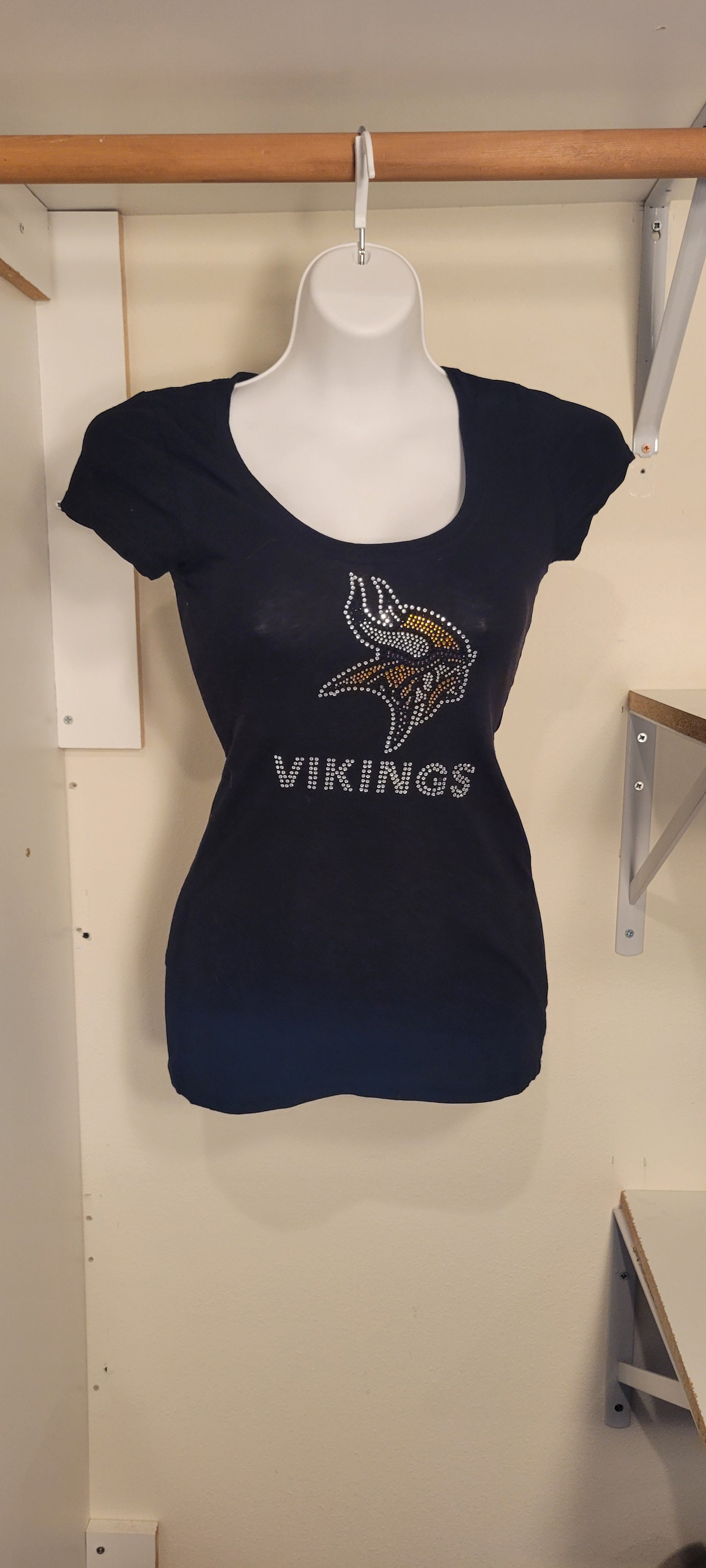 Women's Size Small Vikings NFL Polo Shirt