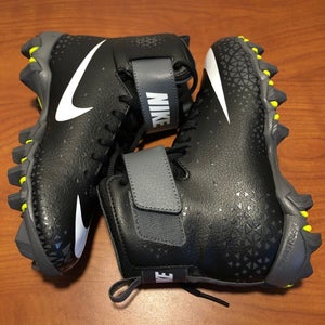 Nike Boys 2Y Cleats Athletic Shoes Football Lacrosse Savage Shark High Top
