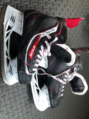 Senior Used CCM JetSpeed 260 Hockey Skates Regular Width Size 8.5