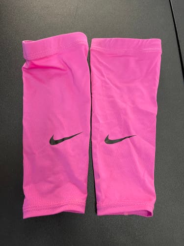 Nike Pro Combat Pink Breast Cancer Awareness Sleeve Set