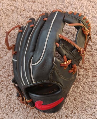 VERY RARE NEW Nike Kazuo Matsui Signature Model Black 11.5" Infield Baseball Glove