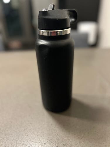 Hydroflask 32oz Water Bottle