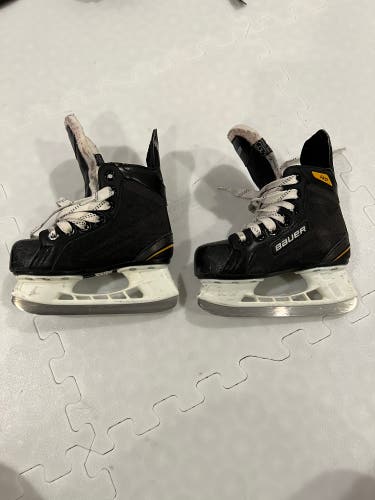 Youth Bauer Supreme 140 size 10R Skates