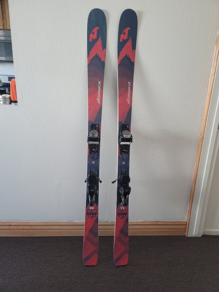 Used Unisex 2021 Nordica 165 cm All Mountain Navigator Skis With Bindings