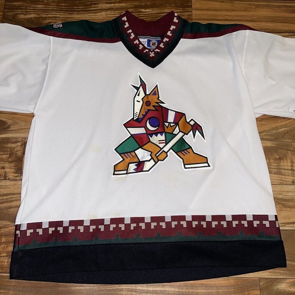 Vintage Phoenix Coyotes CCM Hockey Jersey Size XL White Kachina NHL