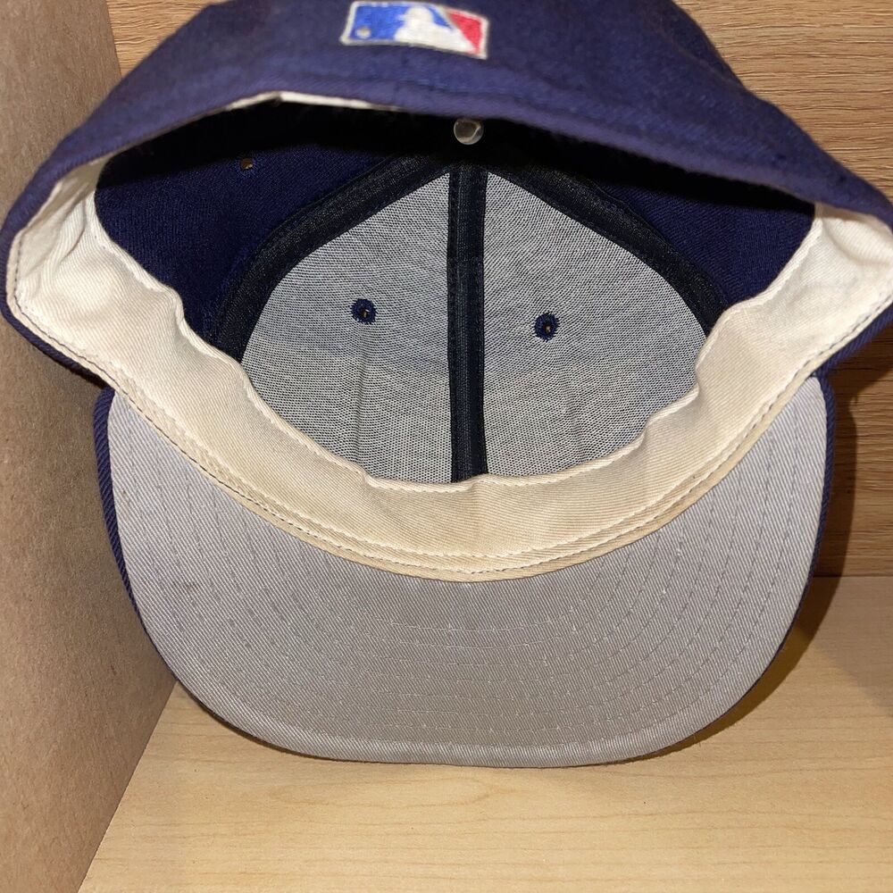 Vintage Jerseys & Hats on X: The @Padres started one of the great baseball  cap experiments in 1972 when they unveiled the first iteration of the  bell hat. It was definitely a