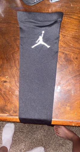Jordan Arm Sleeve