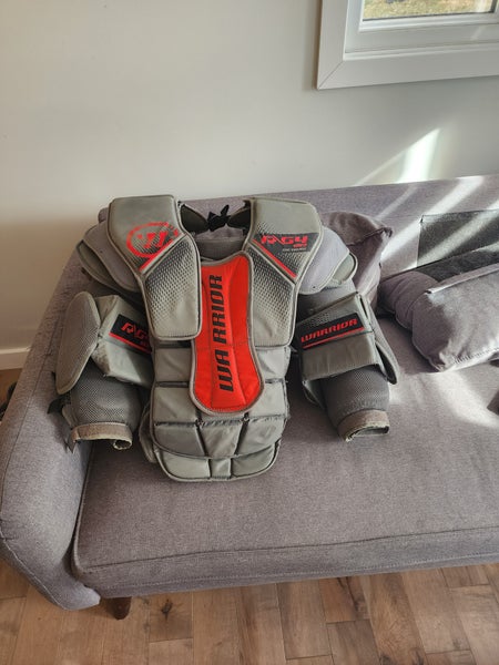 Used Medium Warrior Ritual G4 Goalie Chest Protector